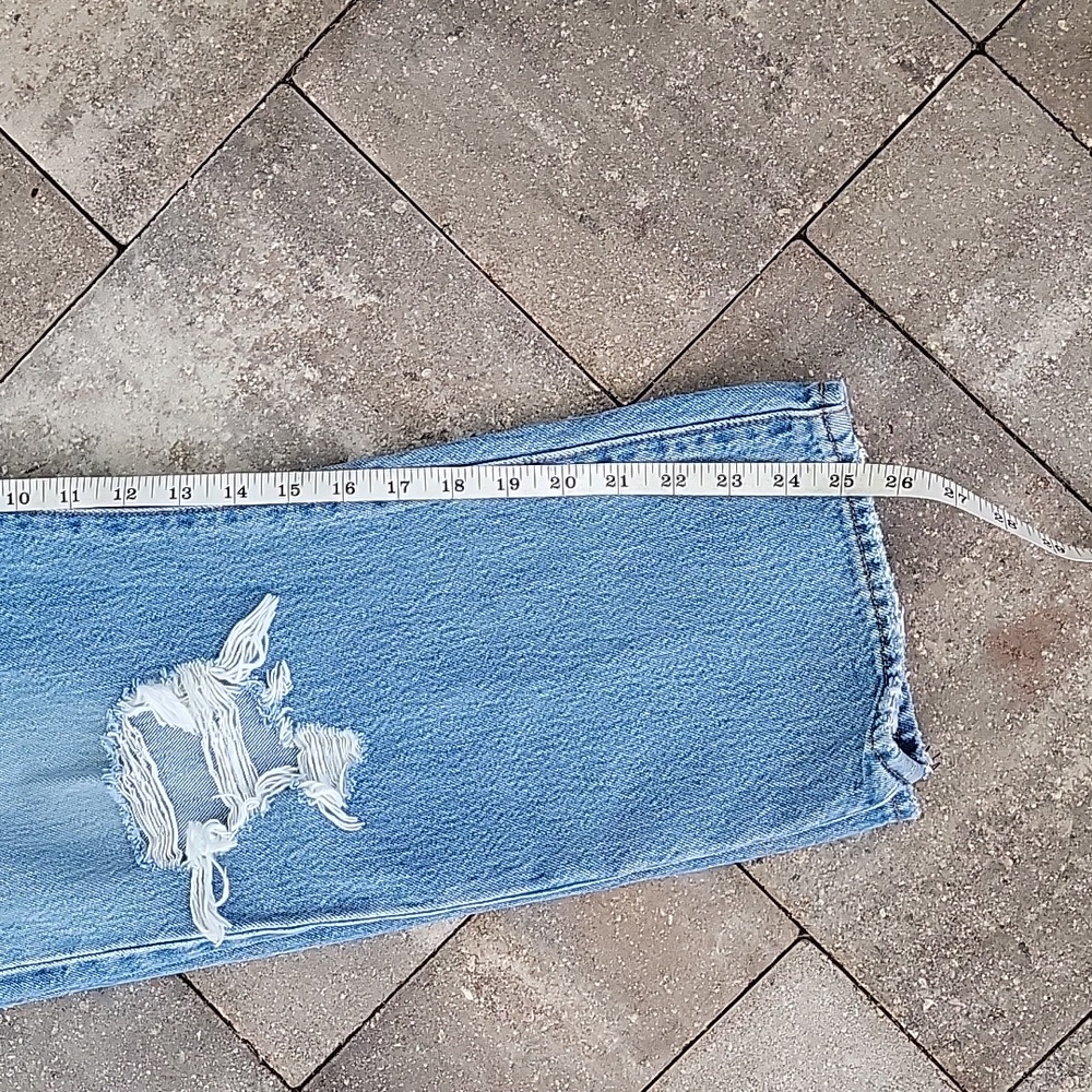 Levi's WEDGIE STRAIGHT High-Rise Light Wash Button Fly Jeans Sz 32 - Picture 8 of 12